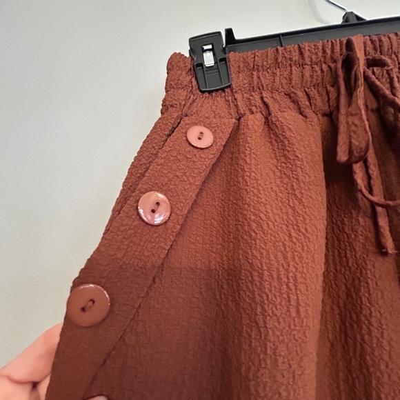 Fun dress up or down comfy pants - Picture 6 of 10